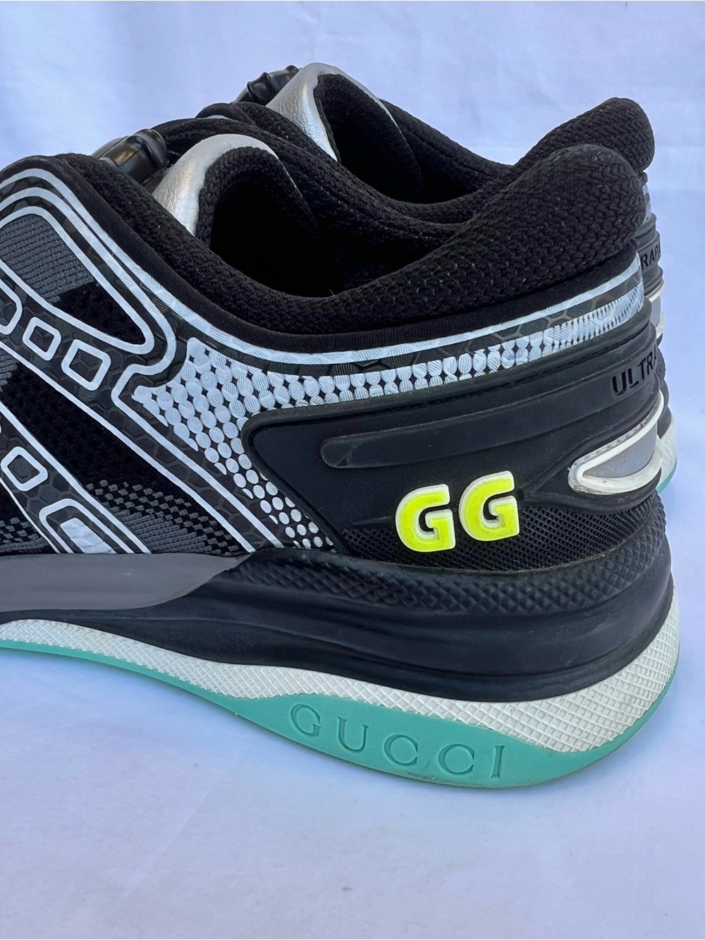 Gucci Women’s Ultra Pace R Sneakers Slip On Black Silver Blue Size 38 - Picture 5 of 15